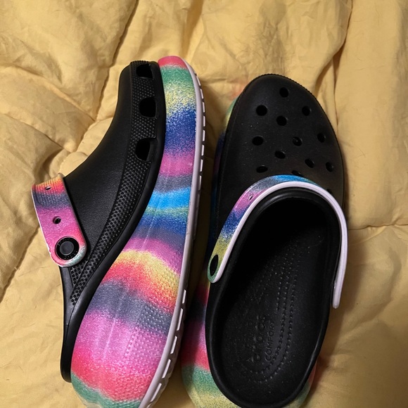 Classic Crush Spray Dye Clog - Picture 2 of 4